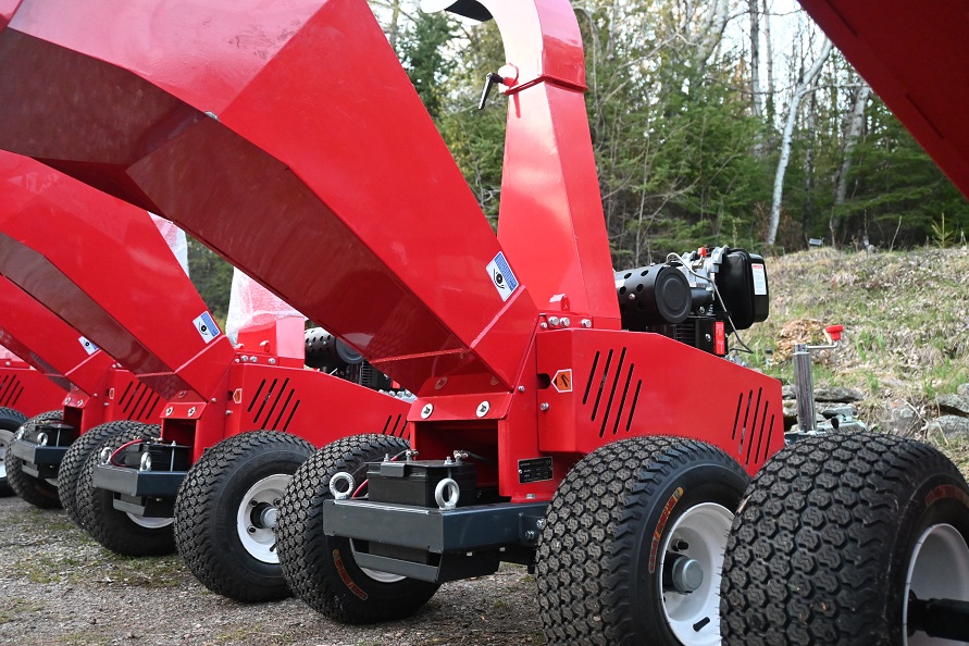 17 hp Wood Chipper Diesel WWD-660XT with Remote Start - Image 38