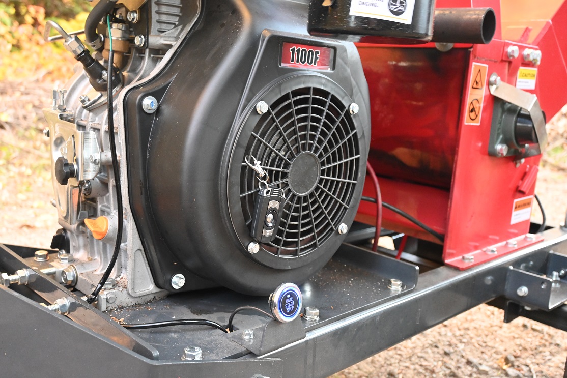 17 hp Wood Chipper Diesel WWD-660XT with Remote Start - Image 12