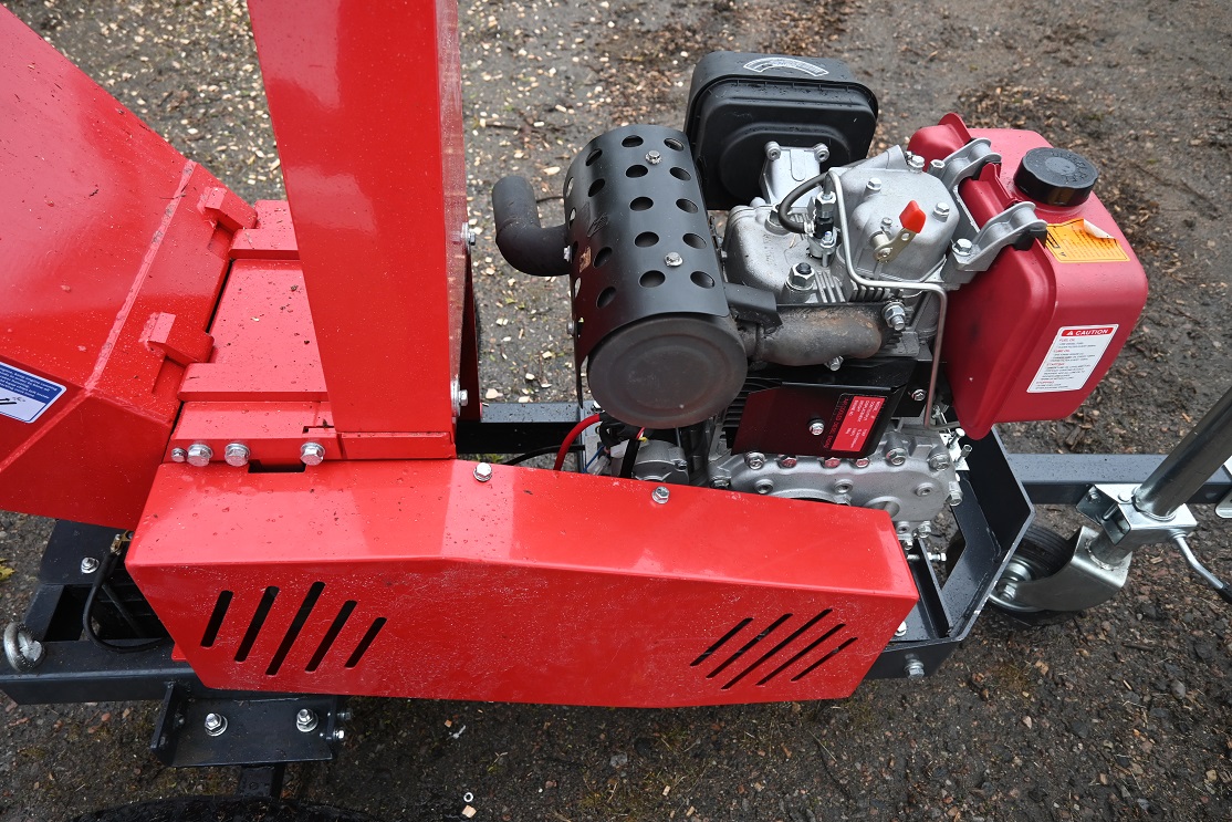 17 hp Wood Chipper Diesel WWD-660XT with Remote Start - Image 16